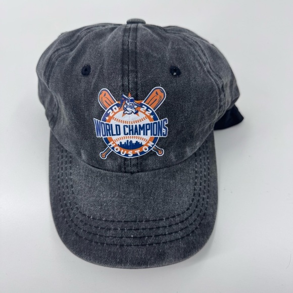 MLB Houston Astros Gray World Champions Hat 2022 - Picture 1 of 3